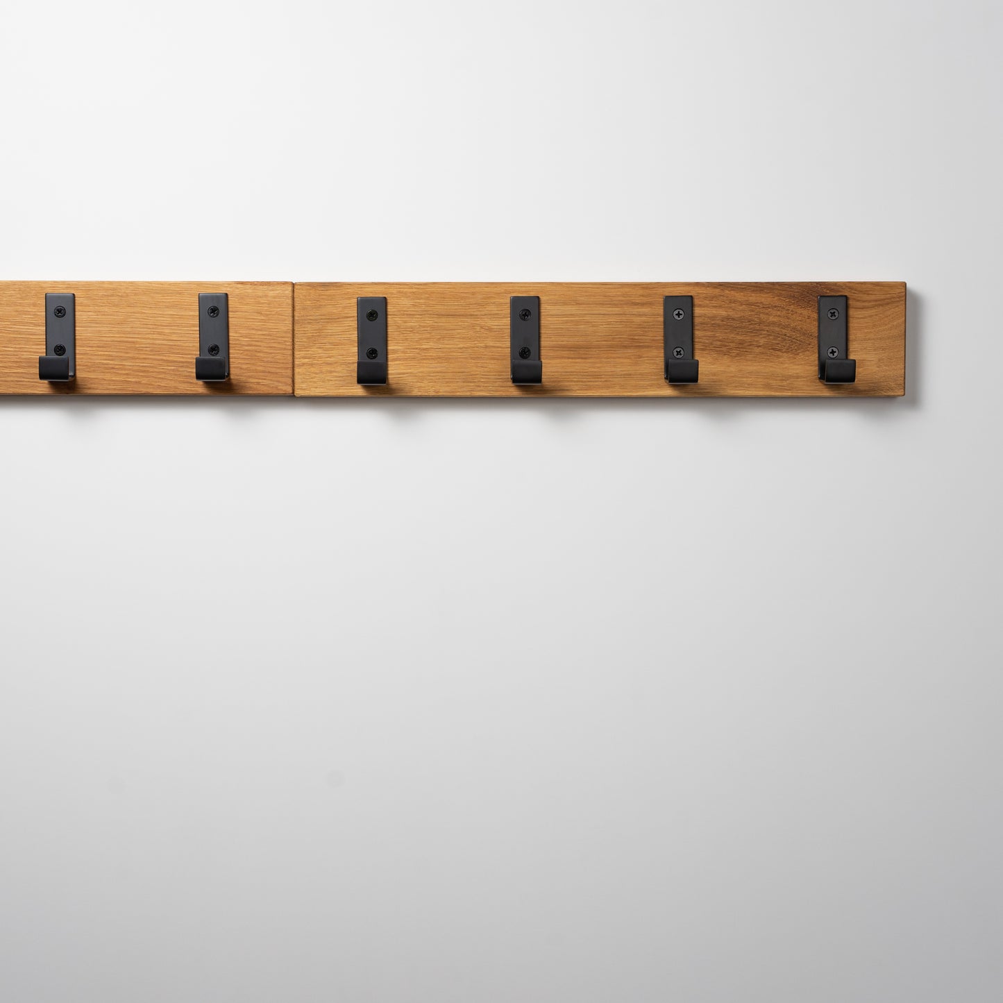 Wandgarderobe Eiche mit Metallhaken (L-Form)