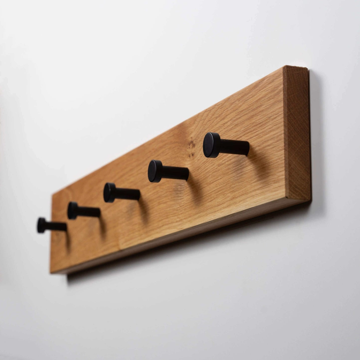 Garderobe aus Eichenholz - WOODS - Holzmanufakur im Chiemgau