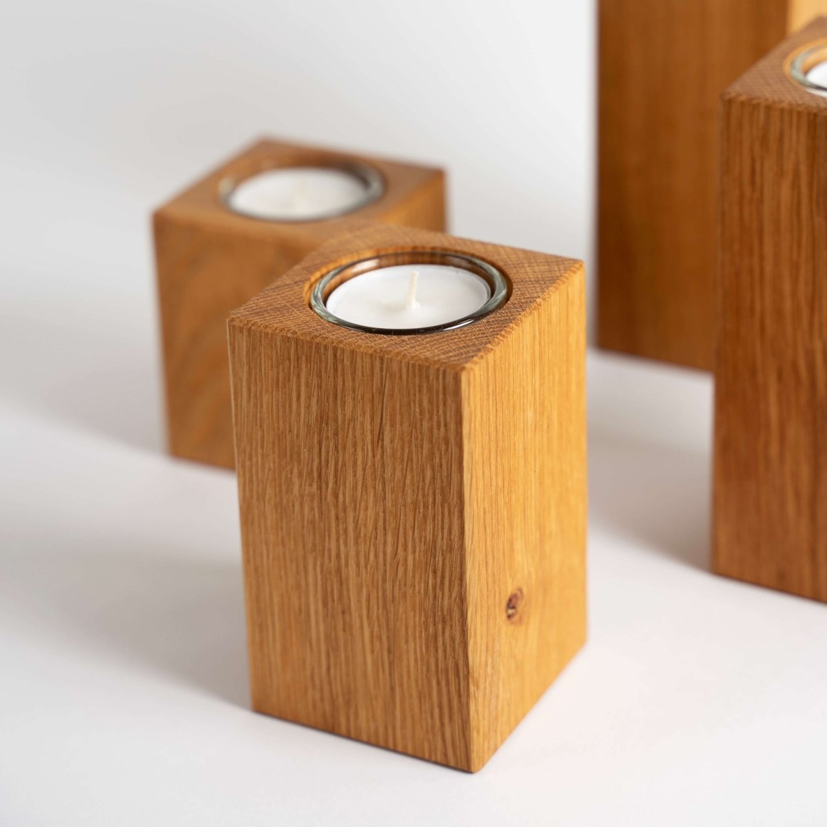 Teelichthalter aus geöltem Eichenholz - WOODS - Holzmanufakur im Chiemgau