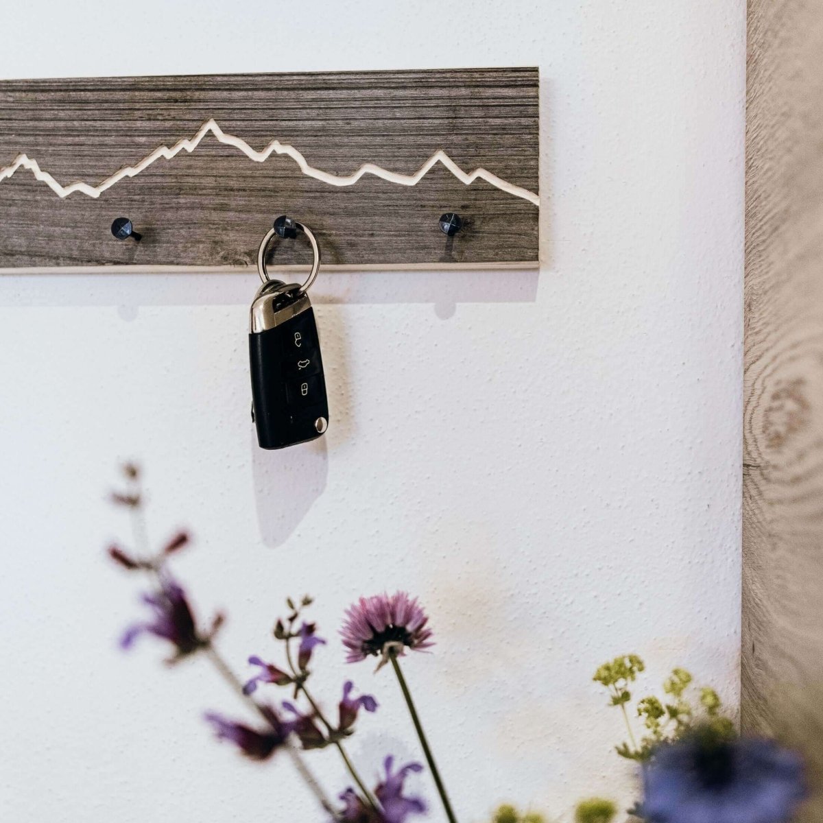 Altholz Schlüsselbrett Berg Kontur - WOODS - Holzmanufakur im Chiemgau