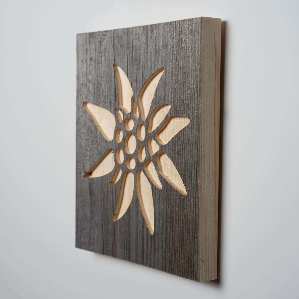 Wandbild Edelweiß aus Altholz - WOODS - Holzmanufakur im Chiemgau