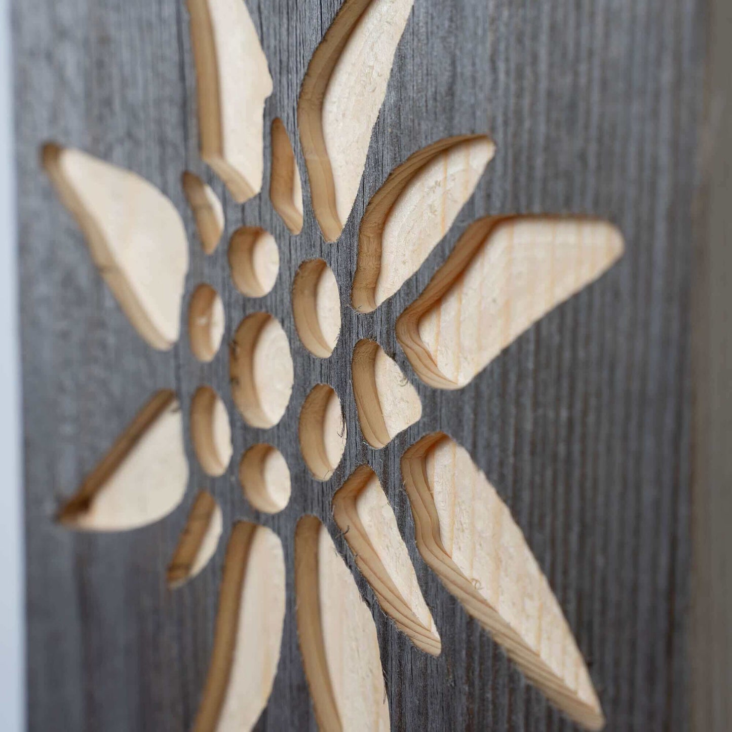 Wandbild Edelweiß aus Altholz - WOODS - Holzmanufakur im Chiemgau