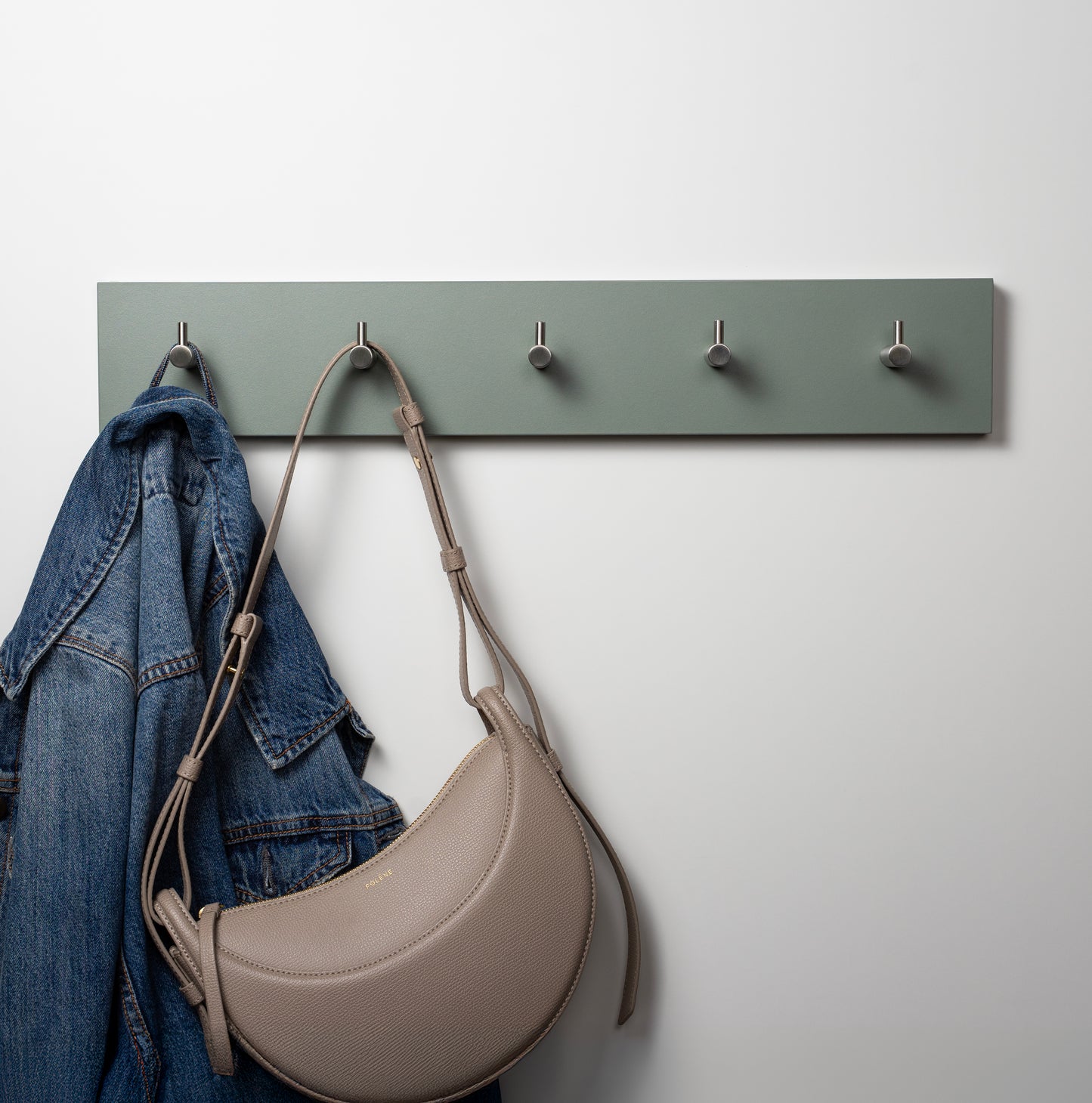 Wandgarderobe Eukalyptusgrün