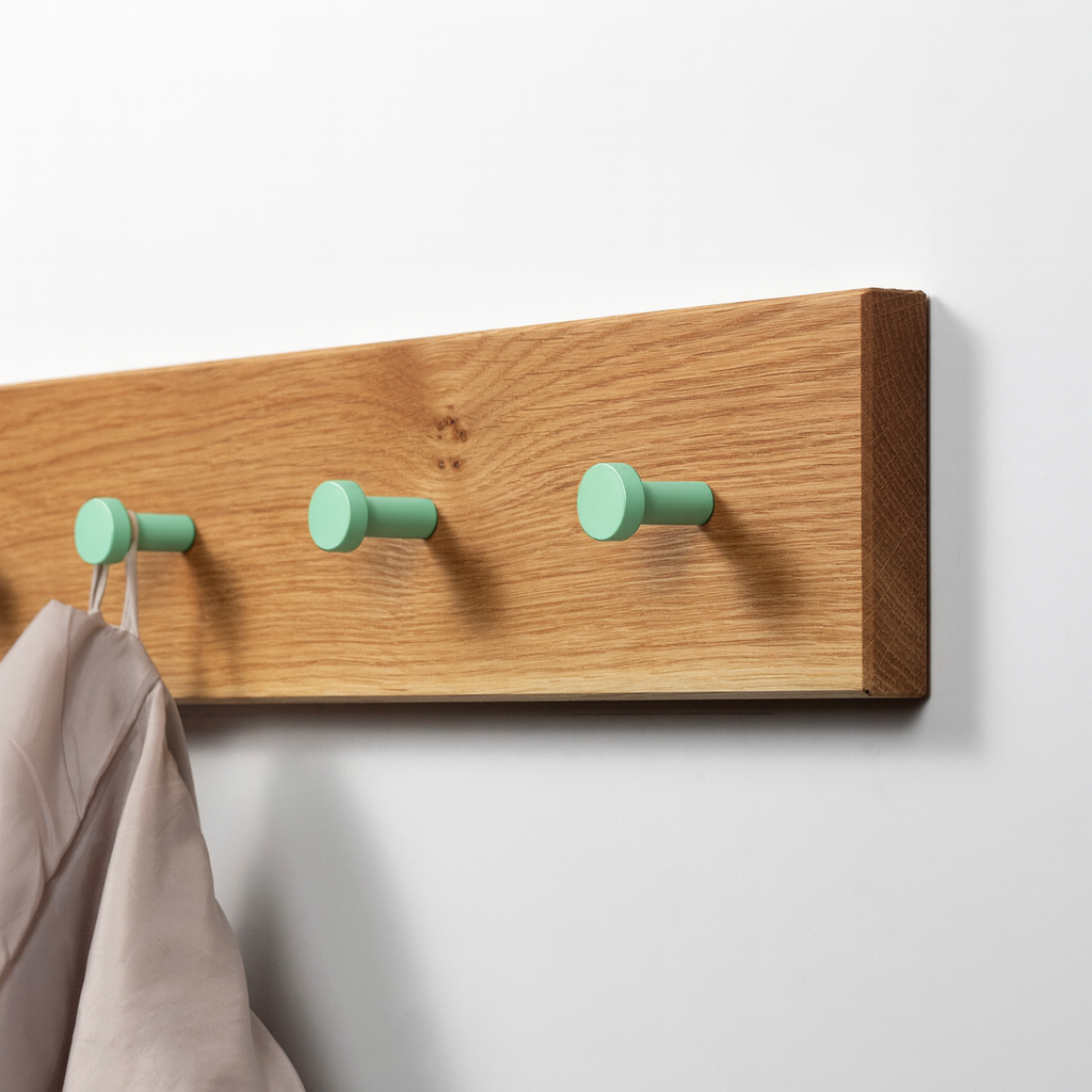Garderobe aus Eiche – handgefertigt