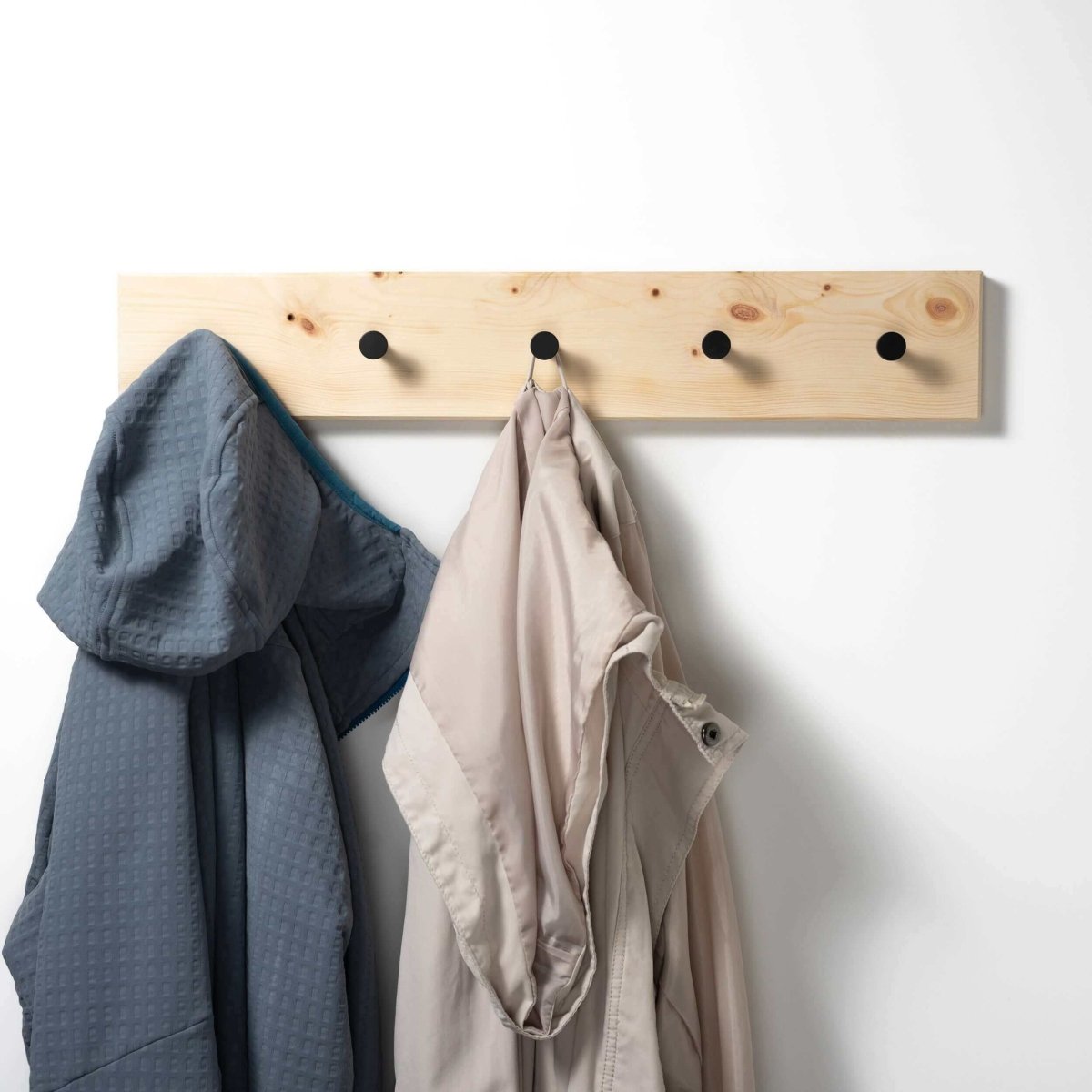 Garderobe aus Zirbenholz - WOODS - Holzmanufakur im Chiemgau
