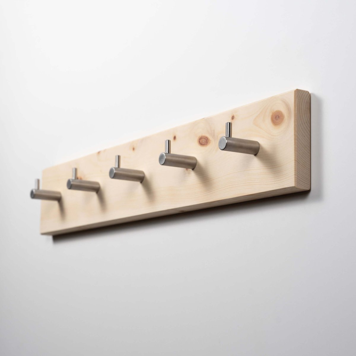 Garderobe aus Zirbenholz - WOODS - Holzmanufakur im Chiemgau