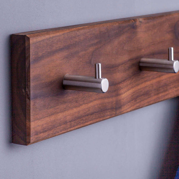 Garderobe aus Nussbaumholz - WOODS - Holzmanufakur im Chiemgau