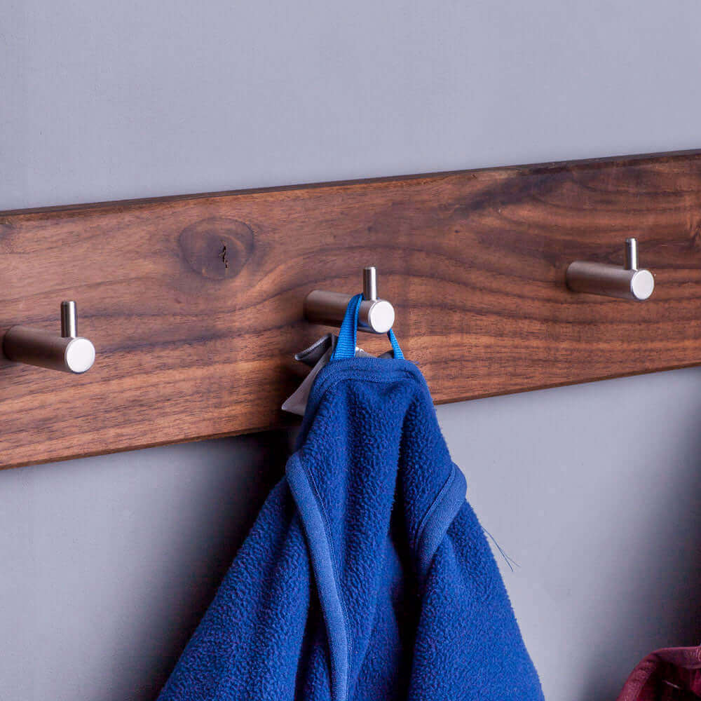 Garderobe aus Nussbaumholz - WOODS - Holzmanufakur im Chiemgau