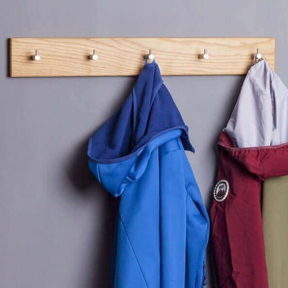 Garderobenleiste aus Eiche praktische Holz Garderobe & Handtuchhalter