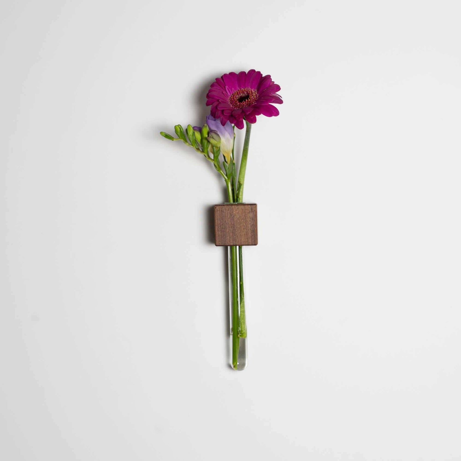 Magnetische Blumenvase - WOODS - Holzmanufakur im Chiemgau